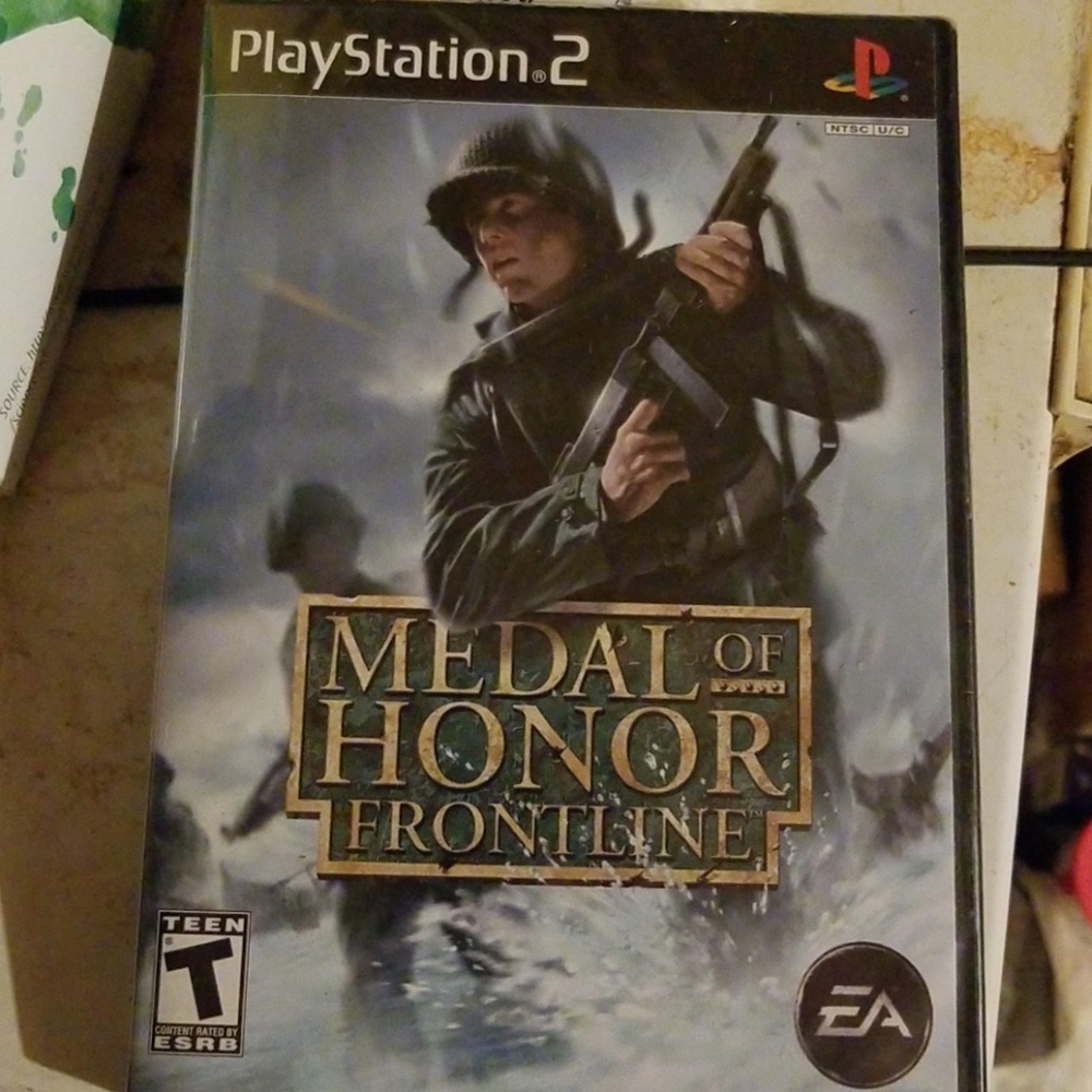 Playstation 2 game medal of honor frontline